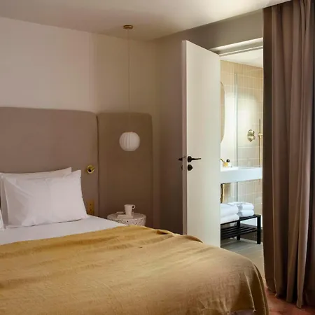 Nuage 4* Parigi