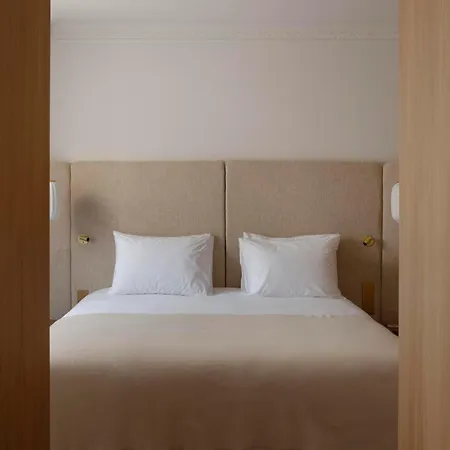 Nuage Paris