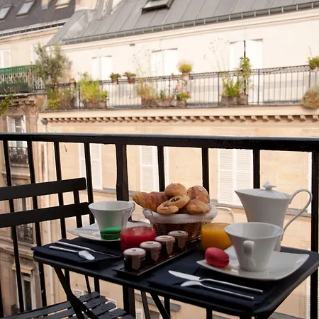 Nuage Hotel