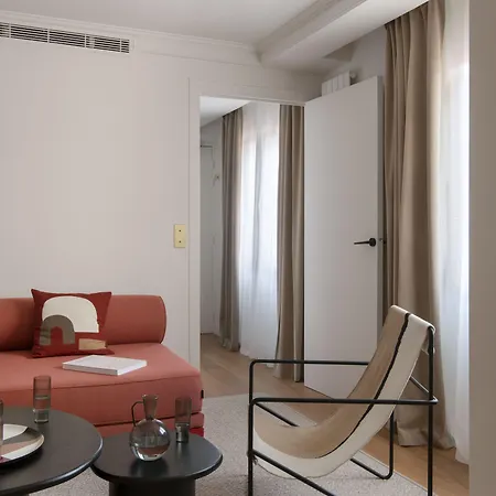 Nuage 4* Parigi